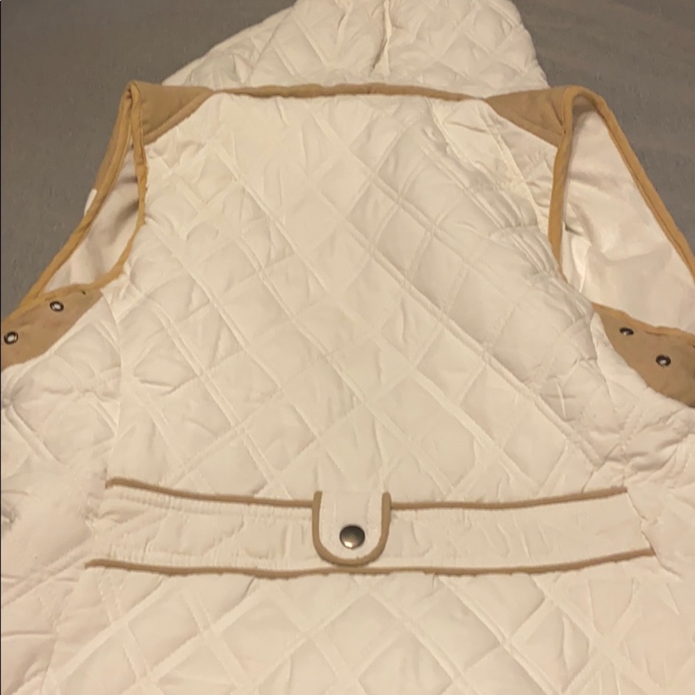 Vest - Picture 6 of 6
